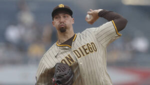 Report: Astros in critical pursuit of this star pitcher