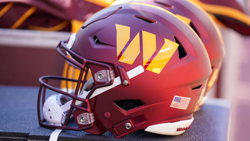 Reporter addresses Commanders probably buying and selling down in draft Reporter addresses Commanders probably buying and selling down in draft