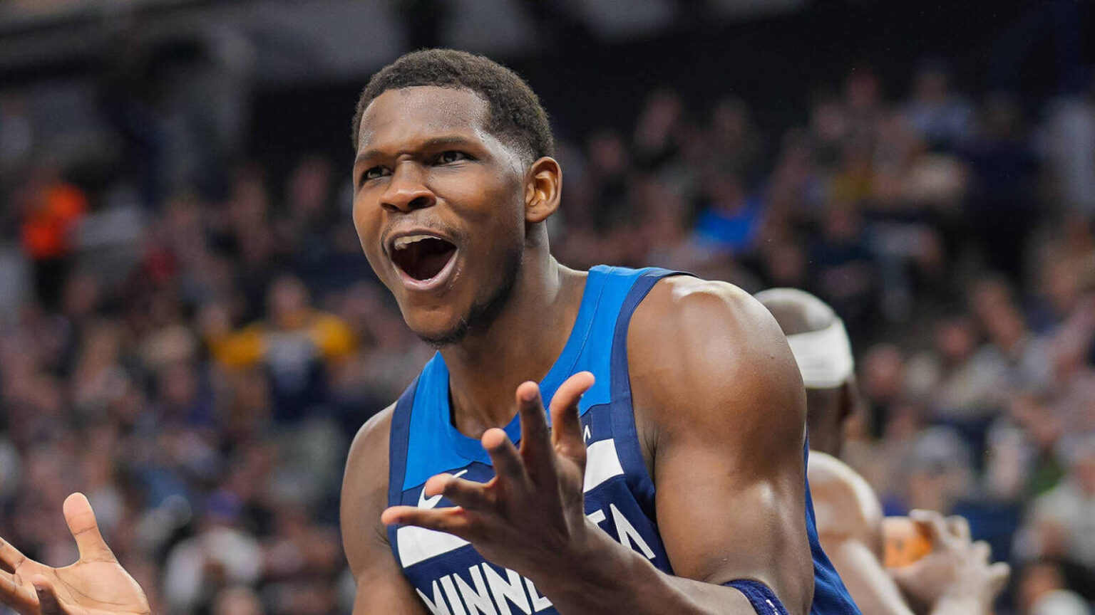Timberwolves All-Star benched after he ‘misplaced observe of time’