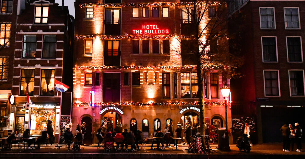 Amsterdam’s Newest Effort to Combat Extreme Tourism: No New Inns Amsterdam’s Newest Effort to Combat Extreme Tourism: No New Inns