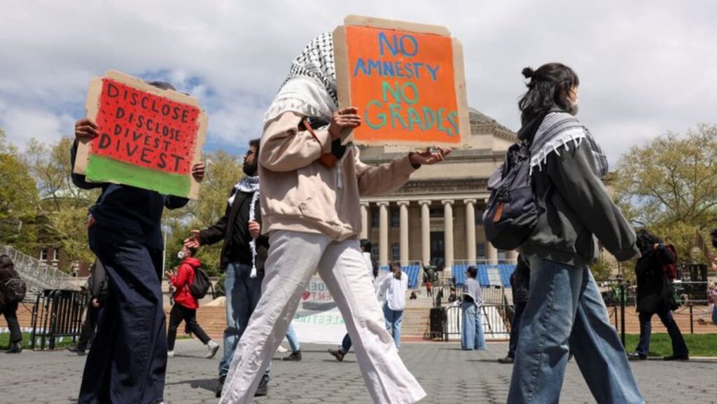 Columbia management rebuked by college panel for police crackdown on protesters Columbia management rebuked by college panel for police crackdown on protesters