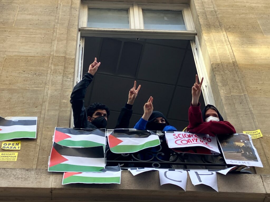 College students block Paris’s Sciences Po to protest in opposition to Israel’s warfare on Gaza | Israel Battle on Gaza Information