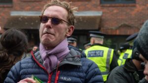 Laurence Fox To Pay £180,000 To Drag Race Star He Known as Paedophile