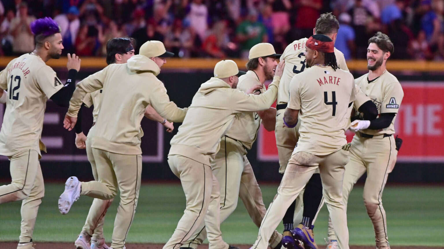 Might one other main sports activities franchise be headed out of Arizona?