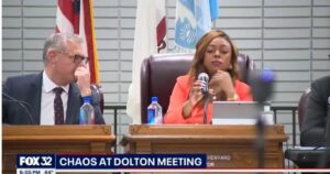 CORRUPTION: City Corridor Chaos Erupts in Dolton, Illinois-Residents Upset Over “Worst Mayor in America” (VIDEO) | The Gateway Pundit