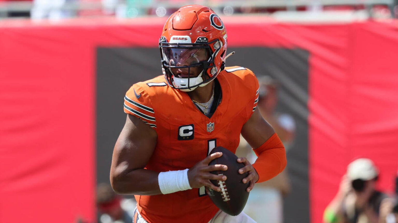 Steelers’ determination with Justin Fields contract is smart