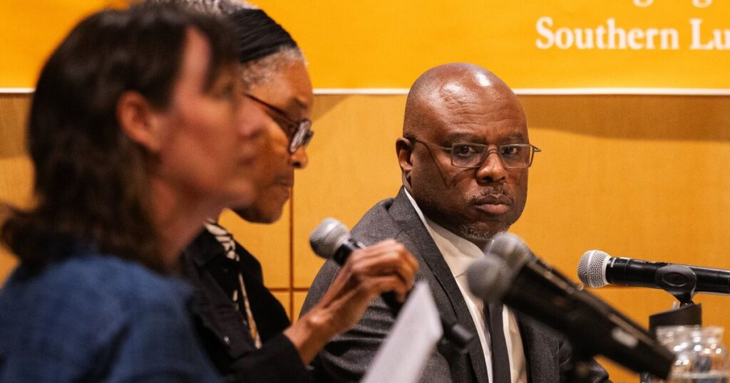 Seattle faculty closures: Plan received’t repair price range; board ought to reject it