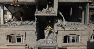 Israeli Tanks Enter Rafah as Gaza Stop-Fireplace Talks Resume in Cairo