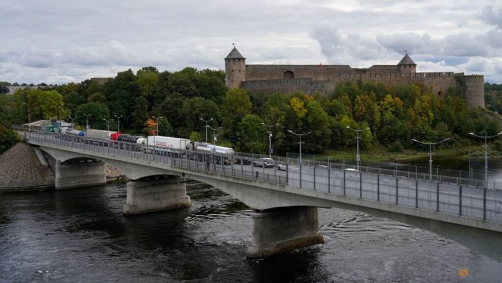 Estonia says Russia eliminated navigation buoys on border river