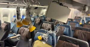 Singapore Airways Flight Fell 178 Ft in Beneath 5 Seconds