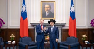 U.S. Lawmakers Go to Taiwan and Vow Assist in Face of Chinese language Army Drills