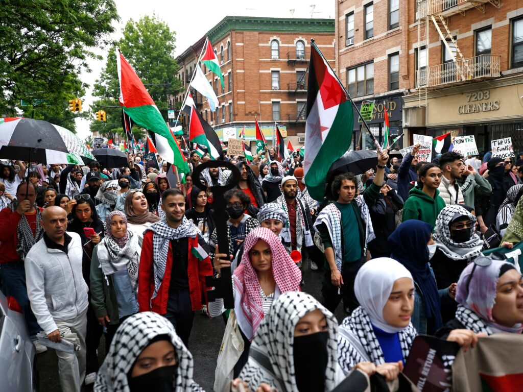 New York police violently arrest pro-Palestine protesters marking Nakba | Israel Conflict on Gaza Information New York police violently arrest pro-Palestine protesters marking Nakba | Israel Conflict on Gaza Information
