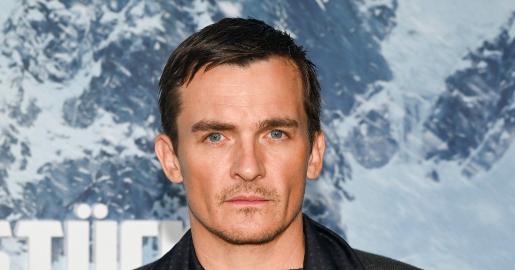 New ‘Jurassic World’ Film Provides Rupert Buddy To Solid New ‘Jurassic World’ Film Provides Rupert Buddy To Solid