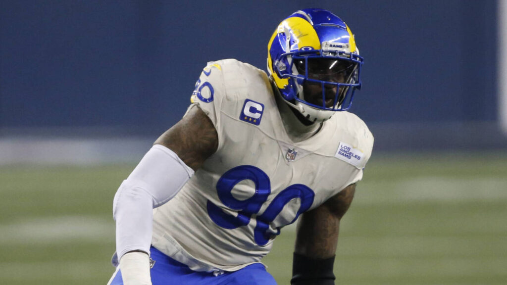 Former first-round choose retires from NFL after 11 seasons