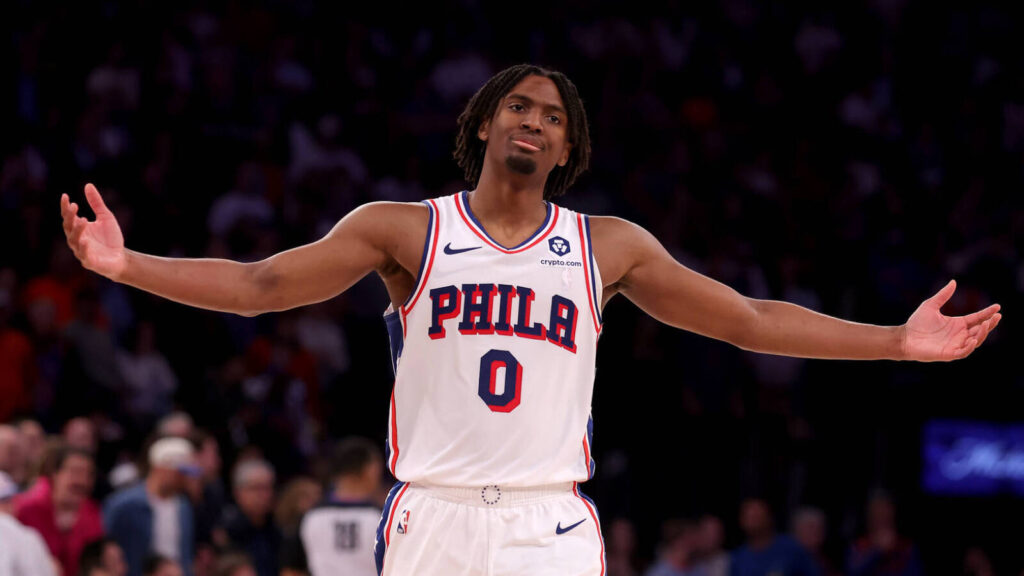 Watch: Tyrese Maxey saves Sixers’ season with two big photographs