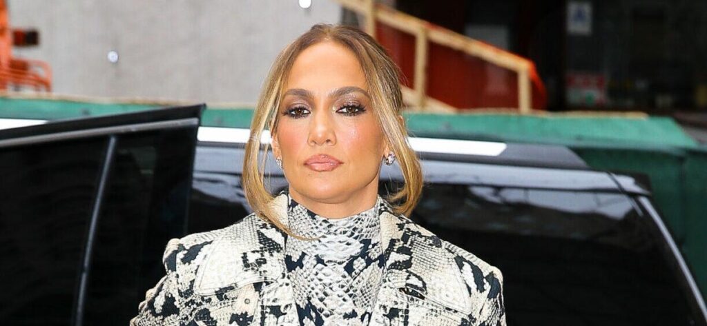 Jennifer Lopez’s Former Co-Star Brutally Shades The Actress With One Phrase Jennifer Lopez’s Former Co-Star Brutally Shades The Actress With One Phrase