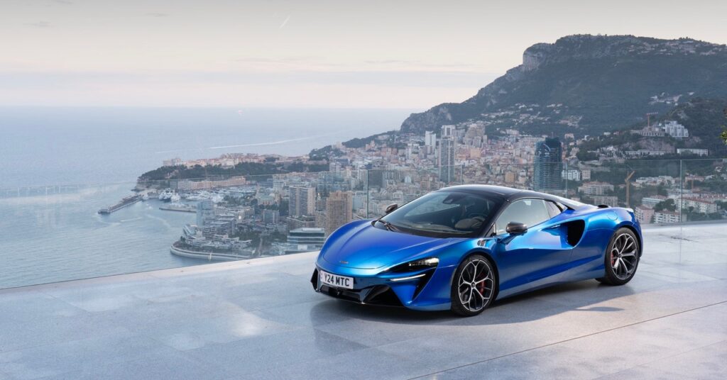 McLaren Artura Spider Hybrid 2024 Evaluate: Efficiency Social gathering McLaren Artura Spider Hybrid 2024 Evaluate: Efficiency Social gathering