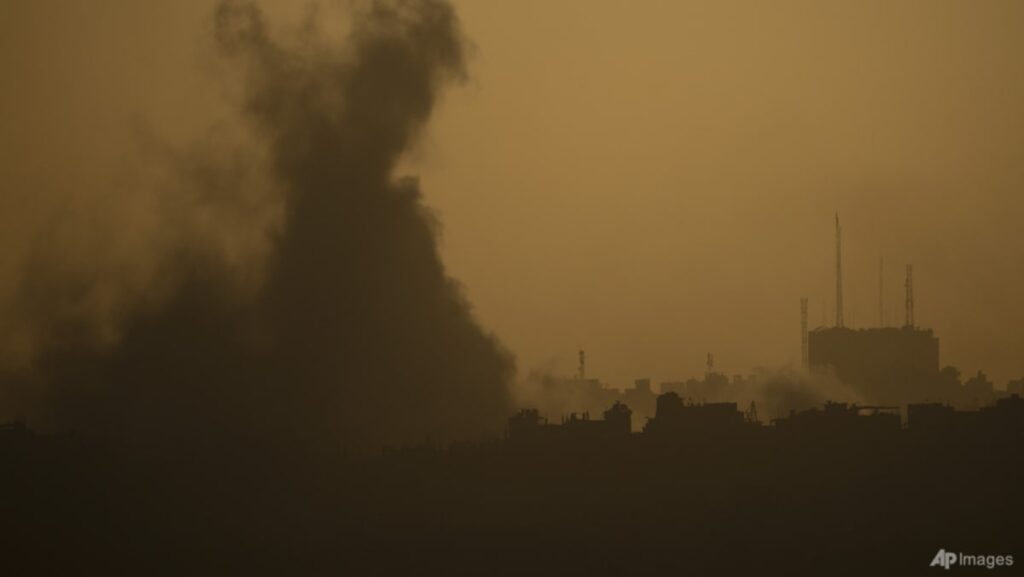 Combating for third day in north Gaza as hundreds displaced Combating for third day in north Gaza as hundreds displaced