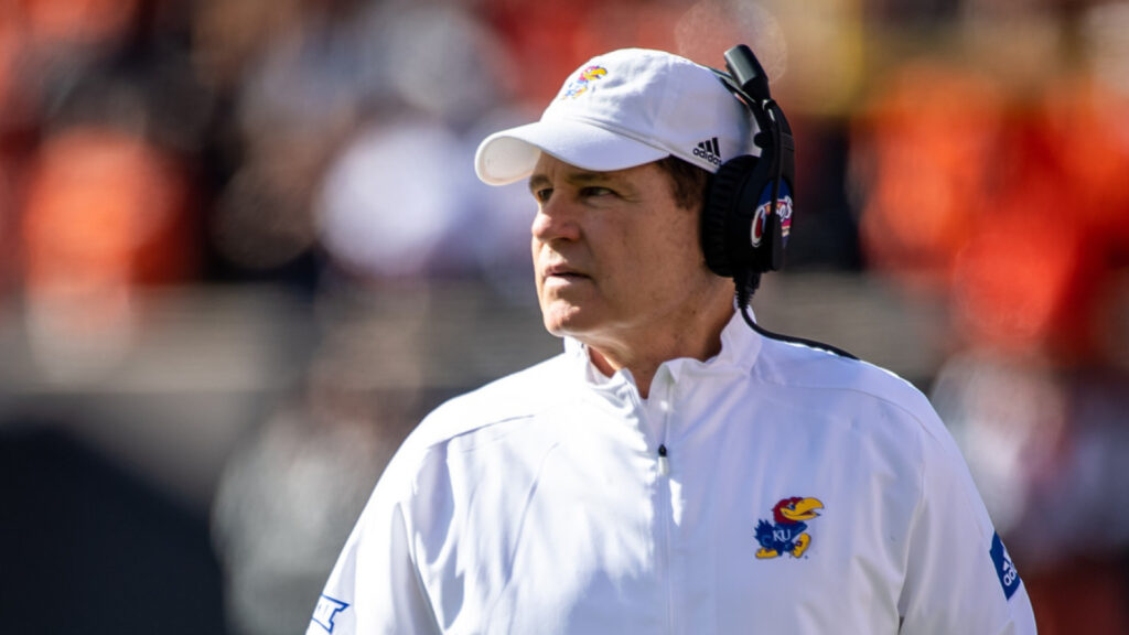 Les Miles levies a stunning declare in opposition to LSU in lawsuit
