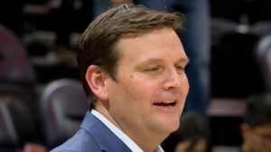 Pistons to rent Mavericks government as senior VP