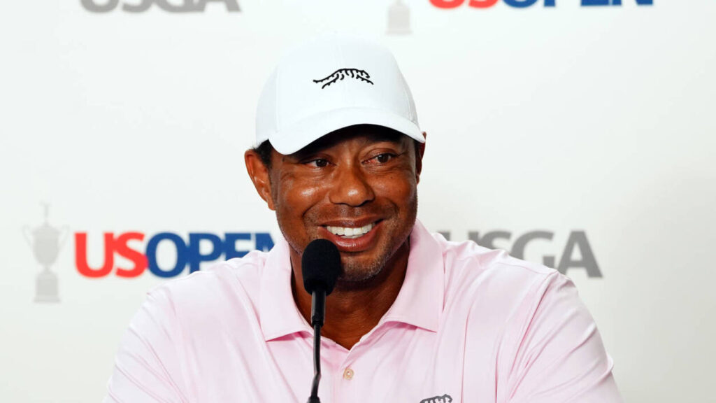 Tiger Woods to have fascinating swing advisor at U.S. Open Tiger Woods to have fascinating swing advisor at U.S. Open