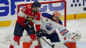 Watch: Panthers, Oilers commerce targets early in Sport 7 of SCF