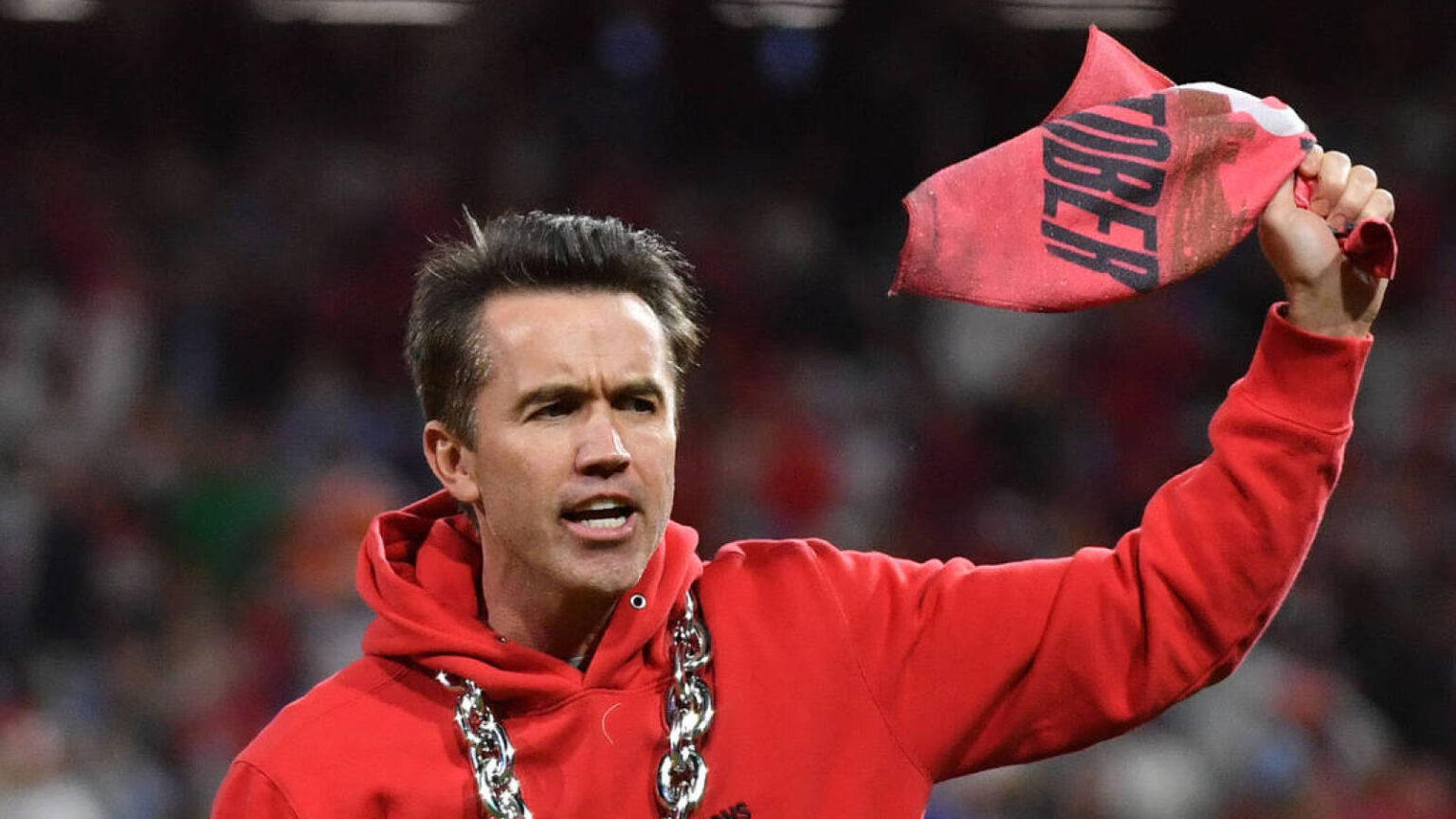 Watch: Rob McElhenney turns double play with Utley, Harper