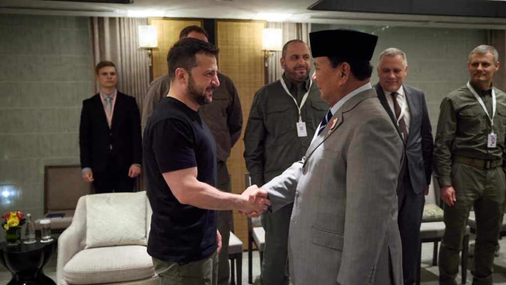 Zelenskyy meets heads of state in Singapore, seeks assist for safety summit Zelenskyy meets heads of state in Singapore, seeks assist for safety summit