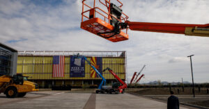 U.S. Creates Excessive-Tech International Provide Chains to Blunt Dangers Tied to China