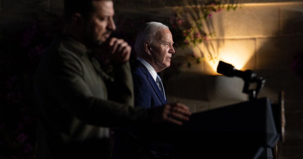 ‘A Little Scary’: Ukraine Tries to Keep Impartial in U.S. Political Dogfight ‘A Little Scary’: Ukraine Tries to Keep Impartial in U.S. Political Dogfight