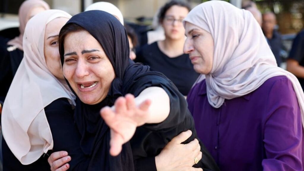 Israeli strikes throughout Gaza kill no less than 13 folks, Palestinian well being officers say Israeli strikes throughout Gaza kill no less than 13 folks, Palestinian well being officers say