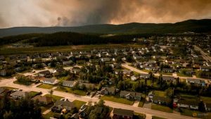 Residents of japanese Canadian group menaced by wildfire can return dwelling