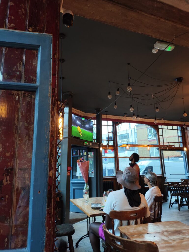 What’s quishing? Pubgoers warned over meals and drinks rip-off What’s quishing? Pubgoers warned over meals and drinks rip-off