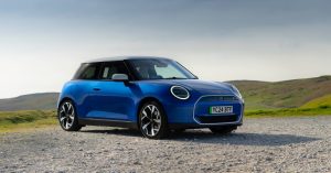 Mini Cooper SE Assessment: Value, Specs, Availability