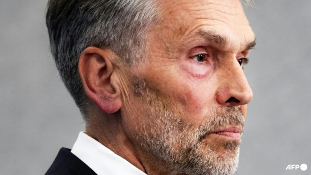 Ex-spy chief to be sworn in as new Dutch PM on mission to curb asylum Ex-spy chief to be sworn in as new Dutch PM on mission to curb asylum