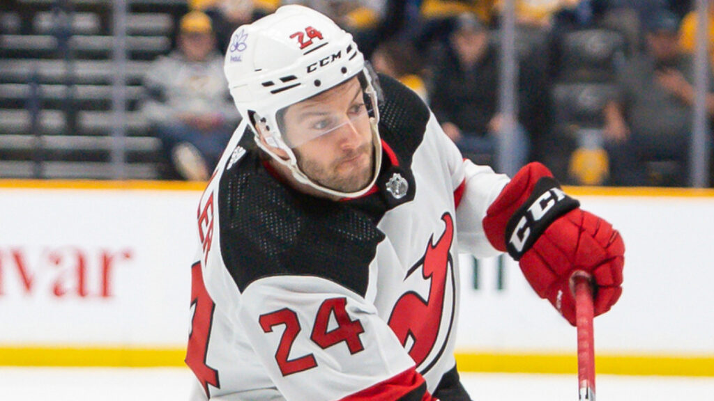 Jets signing veteran defenseman to two-year deal