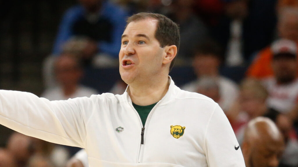 Groups which might be undervalued, overvalued in newest ESPN faculty basketball rankings