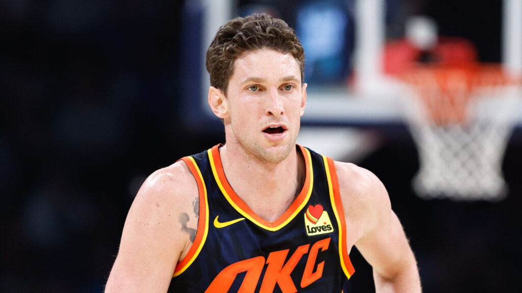 Veteran massive man pronounces retirement from NBA