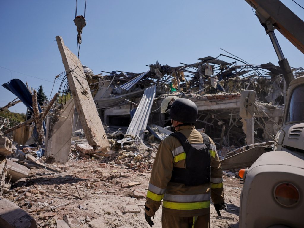 5 die in Ukrainian strike on Belgorod, as Russian raid harms journalists | Russia-Ukraine battle Information 5 die in Ukrainian strike on Belgorod, as Russian raid harms journalists | Russia-Ukraine battle Information