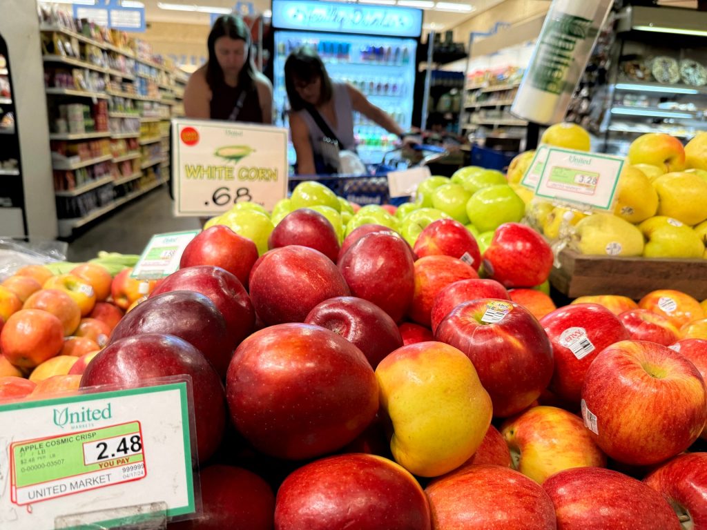 US inflation slows in July, clearing approach for a reduce in rates of interest | Inflation Information