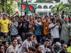 Bangladesh chief justice agrees to resign amid new pupil protests | Protests Information