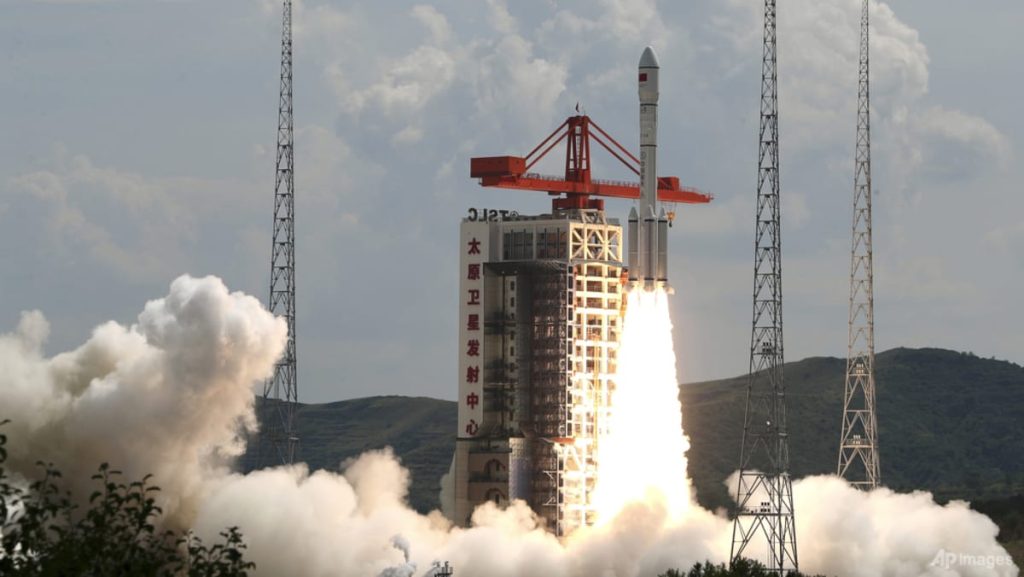 Chinese language rocket’s breakup places over 1,000 satellites and different objects in danger Chinese language rocket’s breakup places over 1,000 satellites and different objects in danger