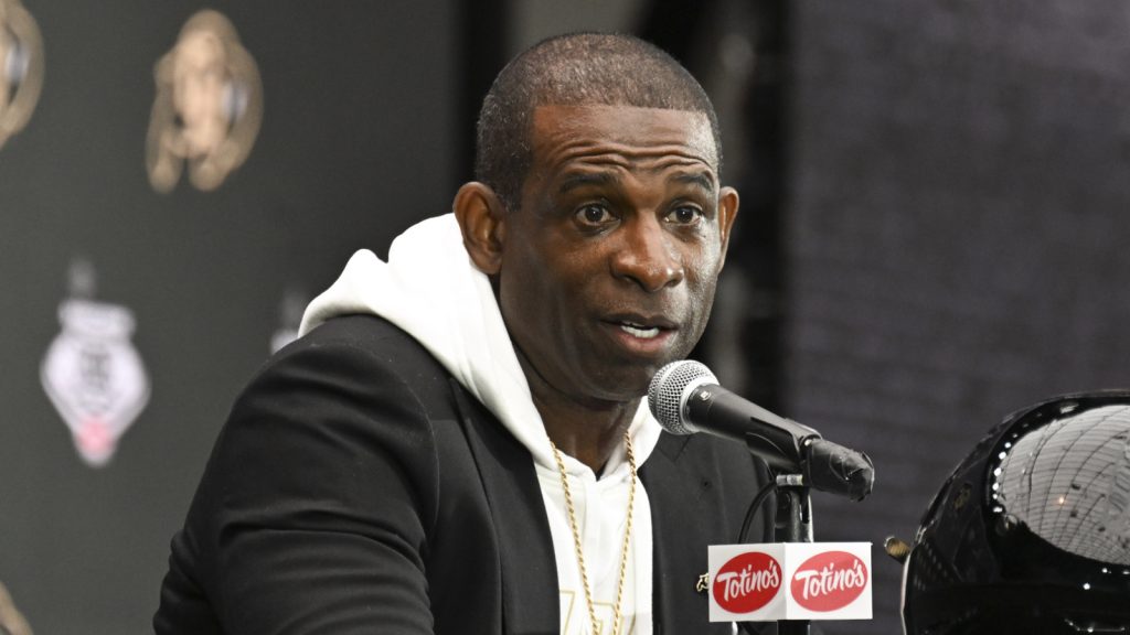 Colorado soccer continues rocky relationship with native media Colorado soccer continues rocky relationship with native media