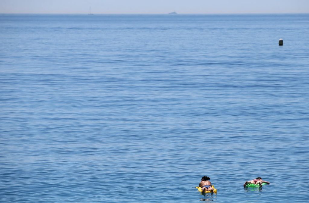 How does the gulf stream have an effect on UK climate?