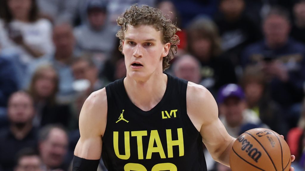 Jazz All-Star’s extension solely pushes again commerce rumors by a yr