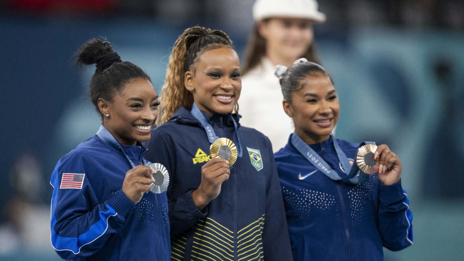 Simone Biles, Jordan Chiles clarify bow to Rebeca Andrade on Olympic podium Simone Biles, Jordan Chiles clarify bow to Rebeca Andrade on Olympic podium
