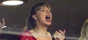 Will Taylor Swift Be At Travis Kelce’s Chiefs Sport For ‘SNF’?