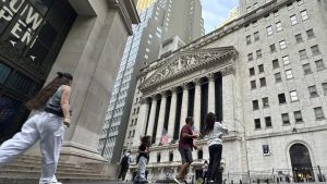 Commentary: Don’t maintain your breath for a inventory market rally if the US Fed cuts charges