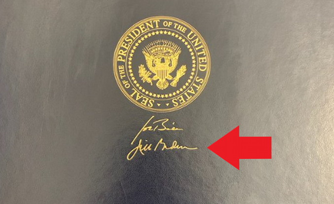 NO ONE ELECTED HER: Why Does Jill Biden’s Signature Seem on Joe Biden’s Official Laws Folders? | The Gateway Pundit NO ONE ELECTED HER: Why Does Jill Biden’s Signature Seem on Joe Biden’s Official Laws Folders? | The Gateway Pundit