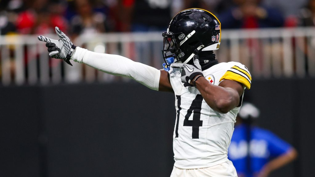 Steelers WR George Pickens challenges Broncos protection